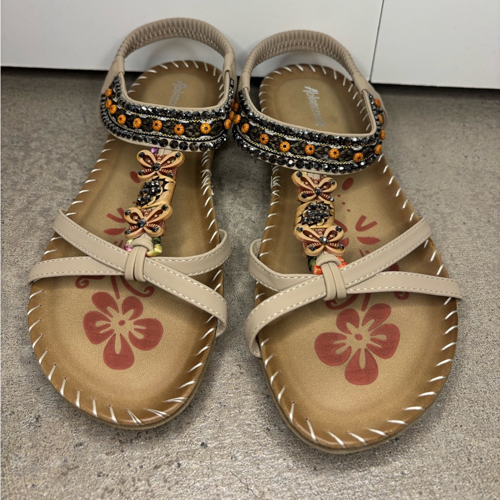 Ablanczoom Floral Embellished Sandals in Beige and Black Size 42